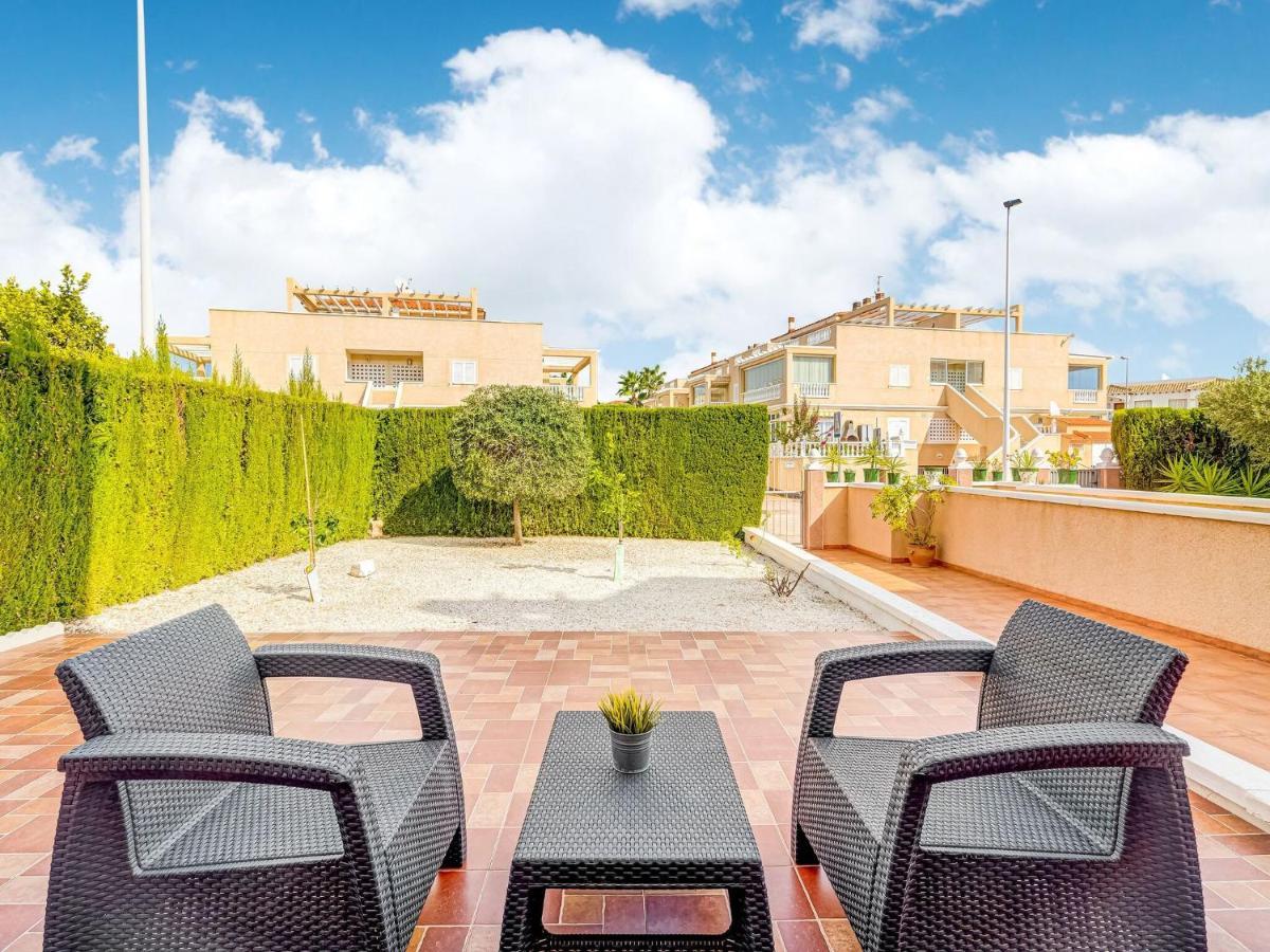 Belvilla By Oyo Lovely Bungalow With Swimming Pool Orihuela Exterior foto